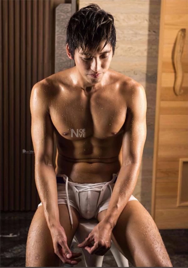 Whoseman-4-明星教練男丁格爾-芬達-全裸非全見寫真書